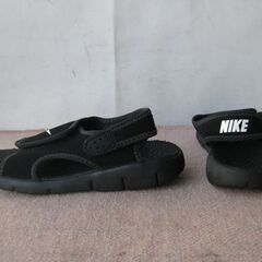 ★NIKE     キッズサンダル　　黒　　　２２.0cm　　　美品の画像