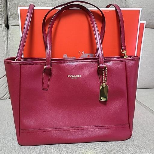 美品　COACH　赤　トートバッグ