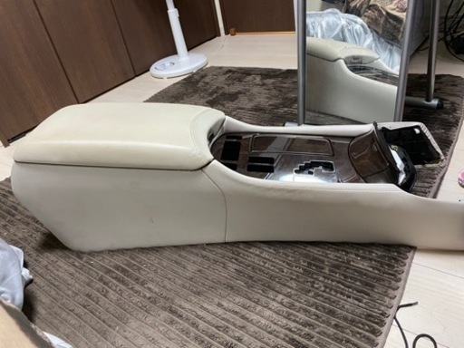 LS600 センターコンソール