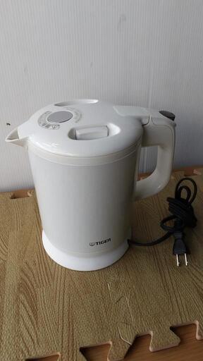 取引中★2017年製タイガー 蒸気レス電気ケトル 0.8L  わく子  ★