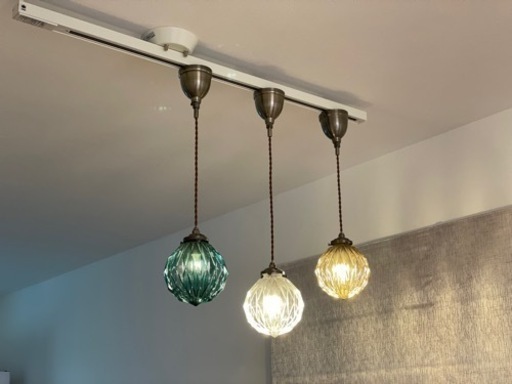 ★照明ペンダントライト３つ＋ライティングレール