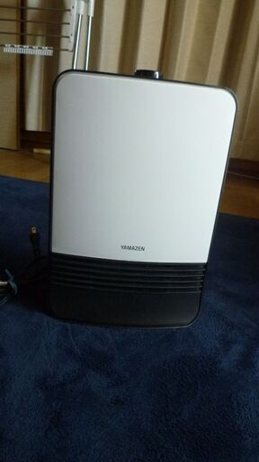 ★YAMAZEN　セラミックヒーター　HF-J124（W）21年製★