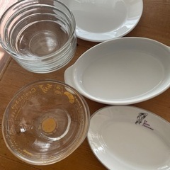 食器色々もらってくださいE