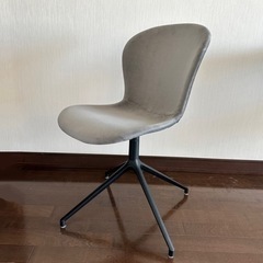 【2脚セット】BoConcept ADELAIDE チェア(回転ベース付き)の画像