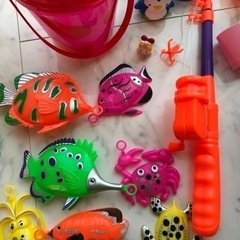プール遊び　スプラッシュ キッズ マット と魚釣りなどの画像