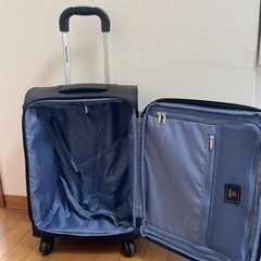 スーツケース　ソフト　キャリーケースの画像