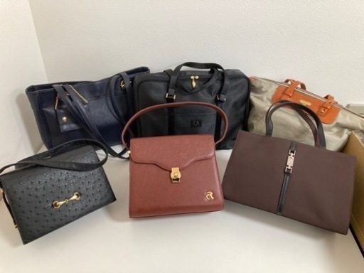 本日限定‼️ 綺麗商品・未使用品‼ヴィトン・コーチ含み️・ブランドバッグ・サイフ・ポーチなど15個以上．格安で‼️