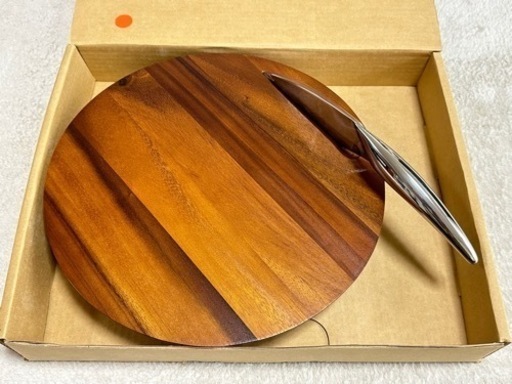 チーズ カッティングナイフ & ボード 未使用新品
