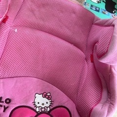 【値下げ】ジュニアシート　キティちゃん