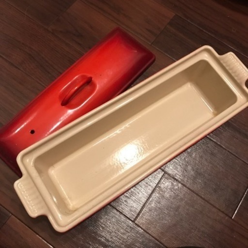 ル・クルーゼ　テリーヌ型　32cm チェリーレッド