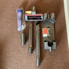 ダイソン　掃除機　備品の物は新品多し❣️最終お値下げしました‼️の画像