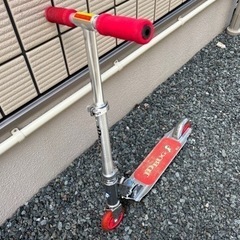 キックボード　子供用　レッド