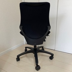 イトーキ エフチェアの画像