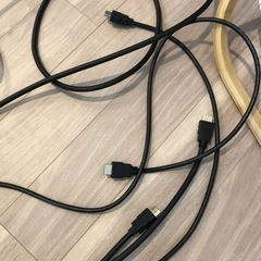 Wi-Fiルーター LANケーブル 電源タップ HDMIケーブル 羽毛掛け布団などの画像