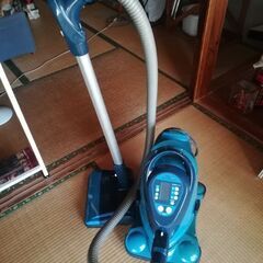 掃除機　アクアマーメイド　AQ-101