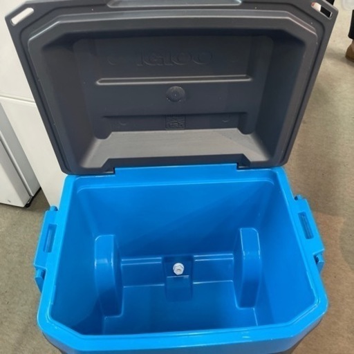 キャスター付きクーラーボックス　IGLOO　マックスコール 62QT 58L　ラティチュード