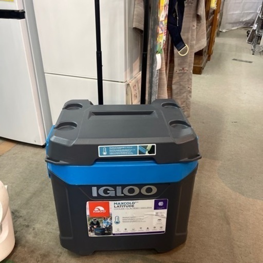 キャスター付きクーラーボックス　IGLOO　マックスコール 62QT 58L　ラティチュード