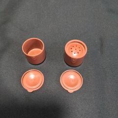 お弁当用皿5枚セットと調味料入れの画像