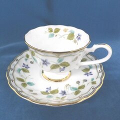 未使用品 yamaka ボーンチャイナ カップ＆ソーサー 花柄 ヤマカインターナショナル Bone China コーヒーカップ 札幌 西岡店の画像