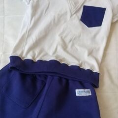 ジャージ上下と体操服　4〜6才用の画像