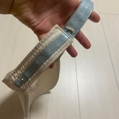 adidas 白色　サンバイザーの画像
