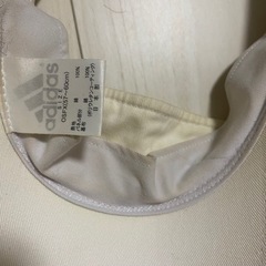 adidas 白色　サンバイザーの画像