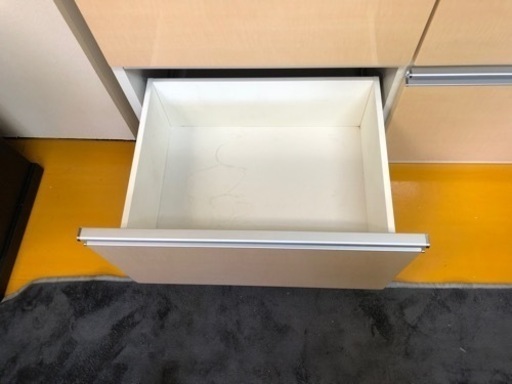 【リサイクルサービス八光】幅117.2㎝　大川家具　クロト　大型食器棚　コンセント付