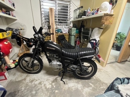 スズキ GN125h