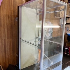 ガラスケースの画像