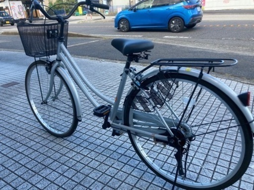 【26インチ自転車】美品❗️ほぼ未使用❗️変速なし　スペアキーあり　ファミリーサイクル　若林自転車　唐崎店　SALE中❗️　
