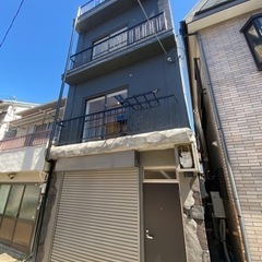 売買★ガレージハウス★フルリノベーション★電動シャッター完備 − 兵庫県