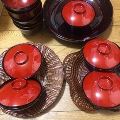 お皿と碗の画像