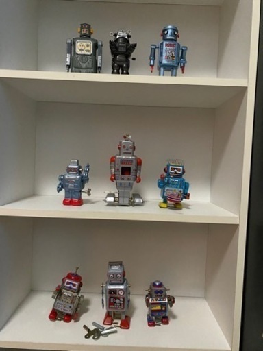 レトロなブリキのロボット　9個