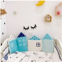 【ベッドガード】ハウス型クッション4枚セットの画像