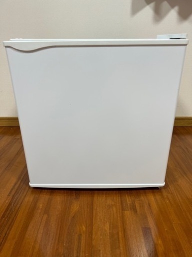 冷蔵庫　(ノンフロン電気冷蔵庫ER-D50WJ)
