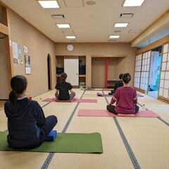 こころとからだがホッと緩む健康ヨガ教室の画像
