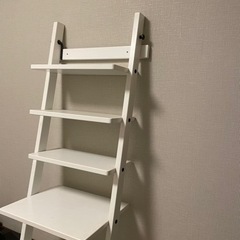 IKEAの棚　立て掛けタイプ　白の画像