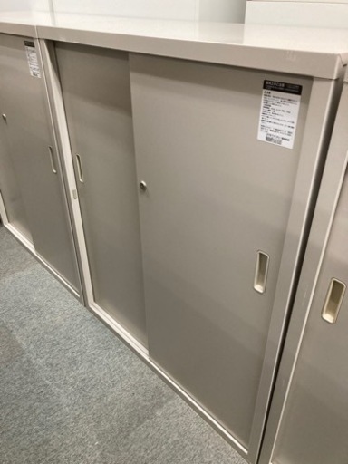 コクヨ 引き違い書庫 幅88cm 高さ106cm カギ有 中古