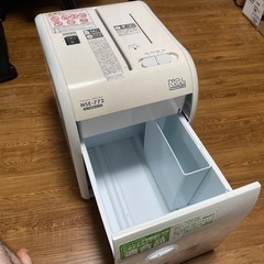 パーソナルシュレッダー　（ナカバヤシ　NSE-772）の画像