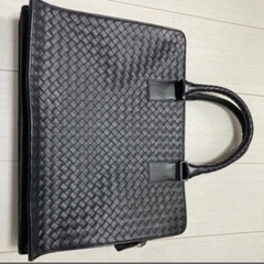 ボッテガべネタ　メンズバッグの画像