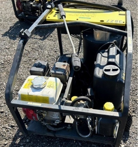 ケルヒャー業務用 エンジン式温水高圧洗浄機 HDS 801 B