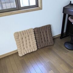 【未使用】カワイイ＼(◎o◎)／！ビスケットクッション　ベージュの画像
