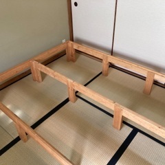 ダブルベッドの画像