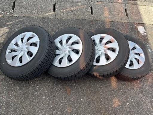 スタッドレスタイヤ 【9月末まで11000円にします！！】