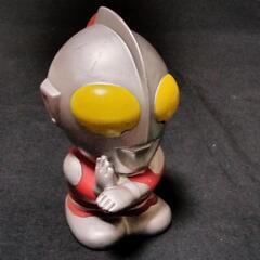 年代モノ？　 ウルトラマン 貯金箱