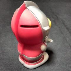 年代モノ？　 ウルトラマン 貯金箱の画像