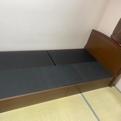 引き出し付きベッド
