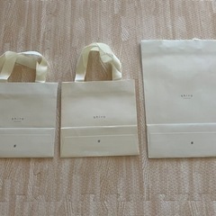 shiro 紙袋の画像