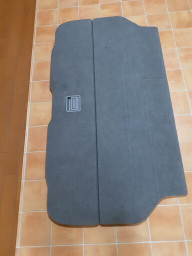 エスティマ50系 リアラゲッジボード グレー色