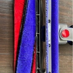 ダイソン V8 Fluffy サイクロン式 コードレスクリーナーの画像